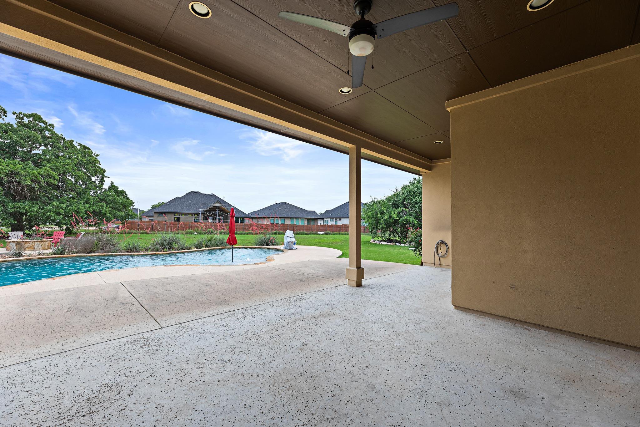 135 Gabriel Vista E Georgetown TX 78633
