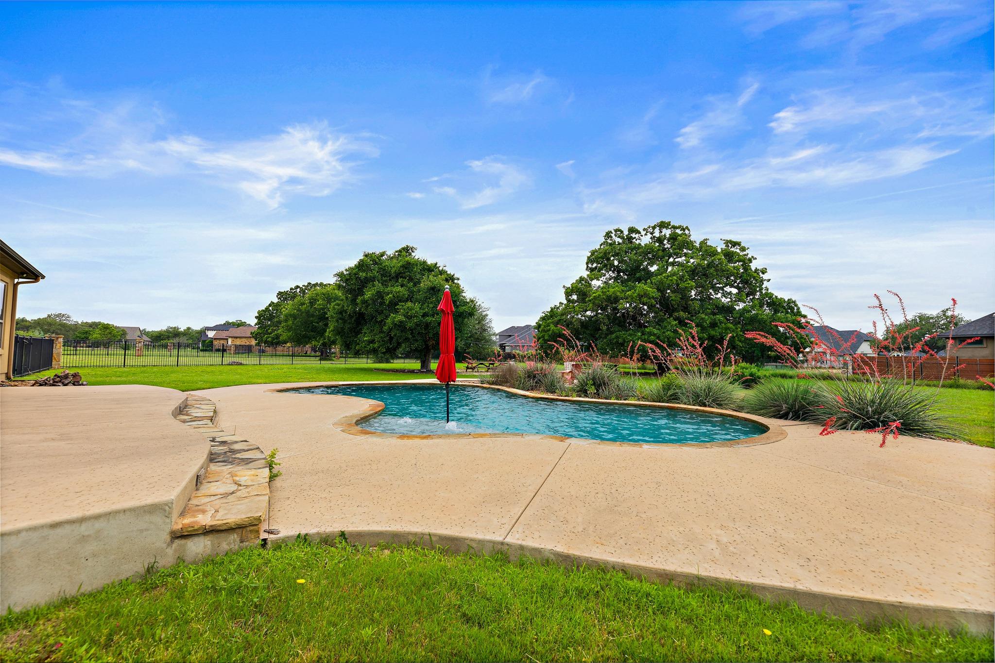 135 Gabriel Vista E Georgetown TX 78633