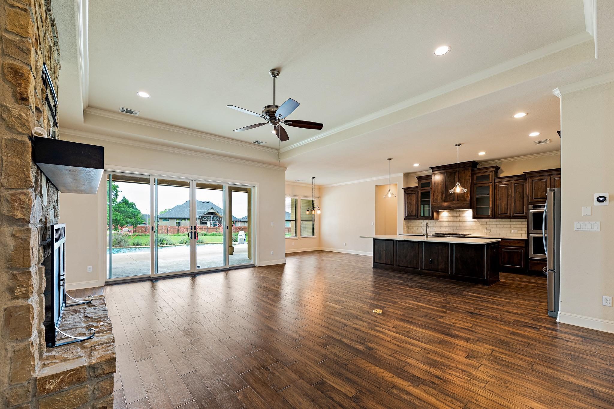 135 Gabriel Vista E Georgetown TX 78633