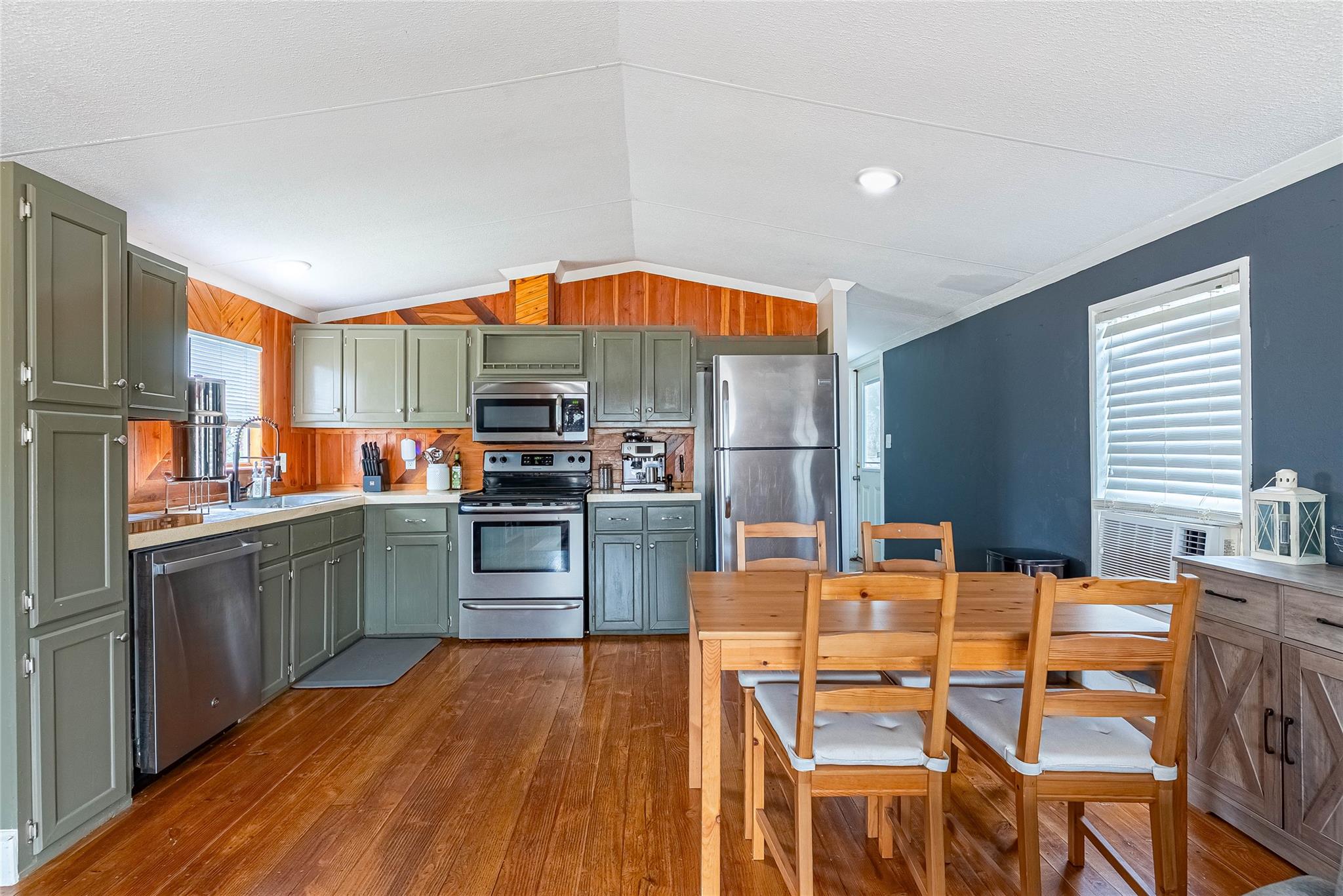 9220 County Road 272 Bertram TX 78605