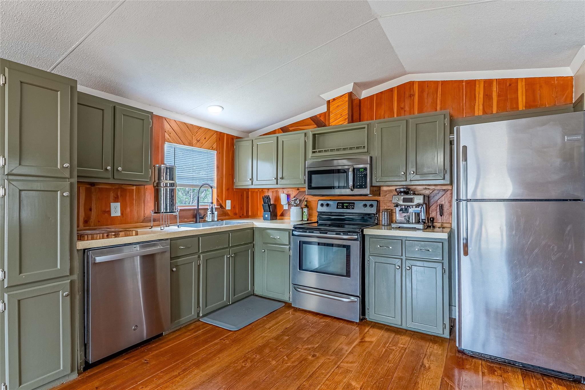 9220 County Road 272 Bertram TX 78605