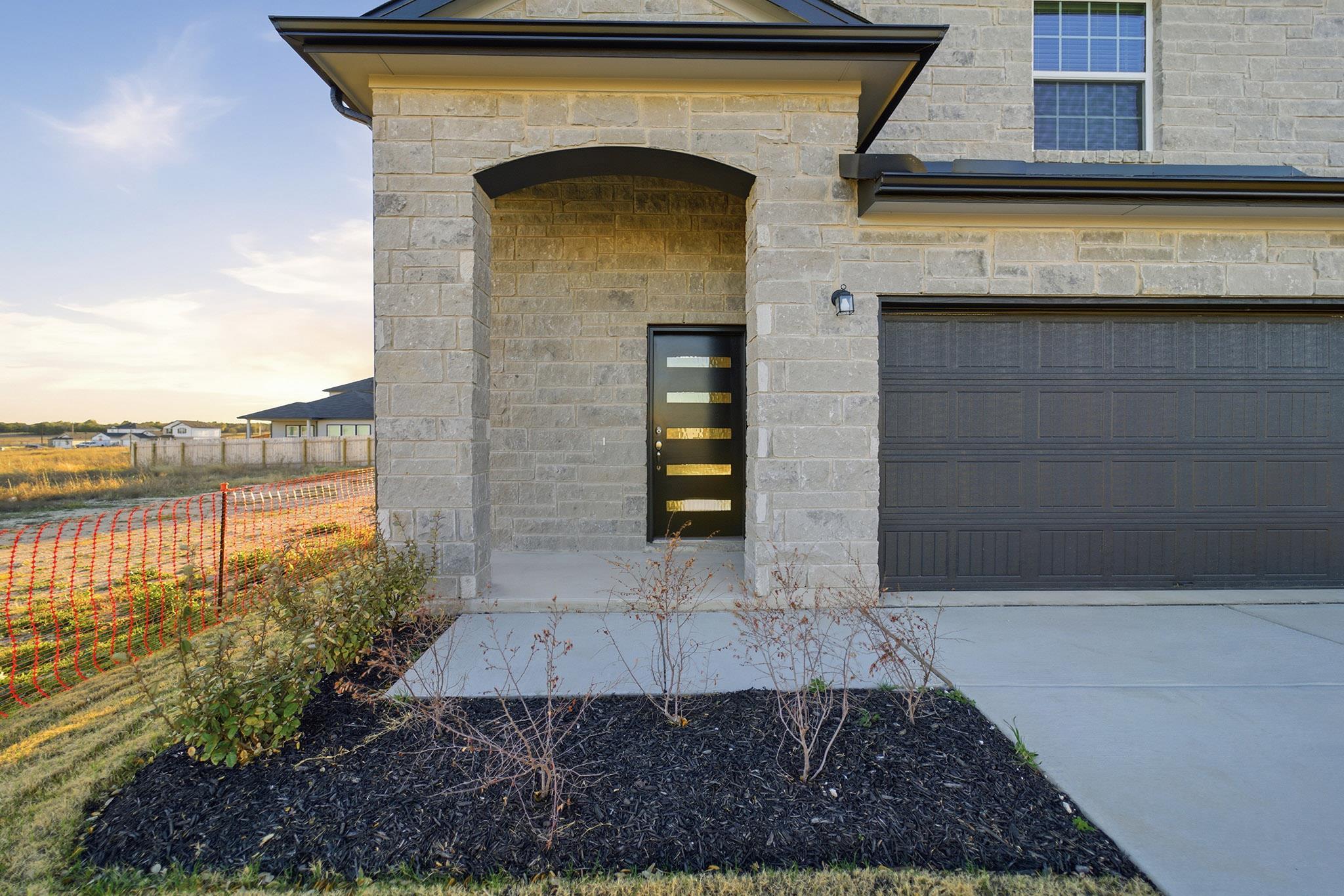 112 Vandervoort Way Jarrell TX 76537