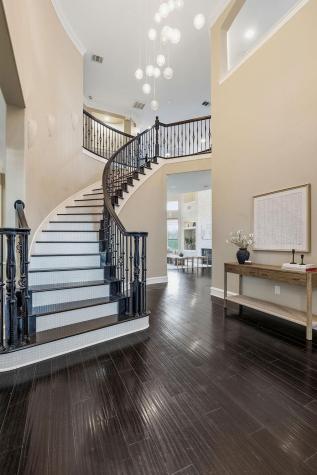 1917 Lakecliff Hills Lane Austin TX 78732