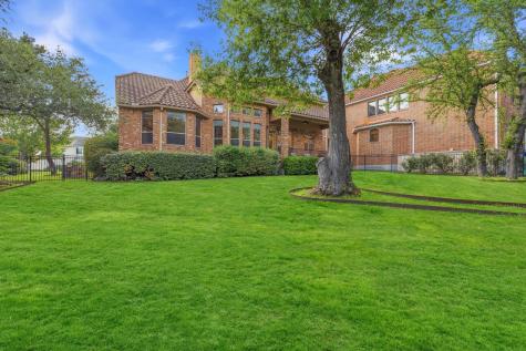 1917 Lakecliff Hills Lane Austin TX 78732