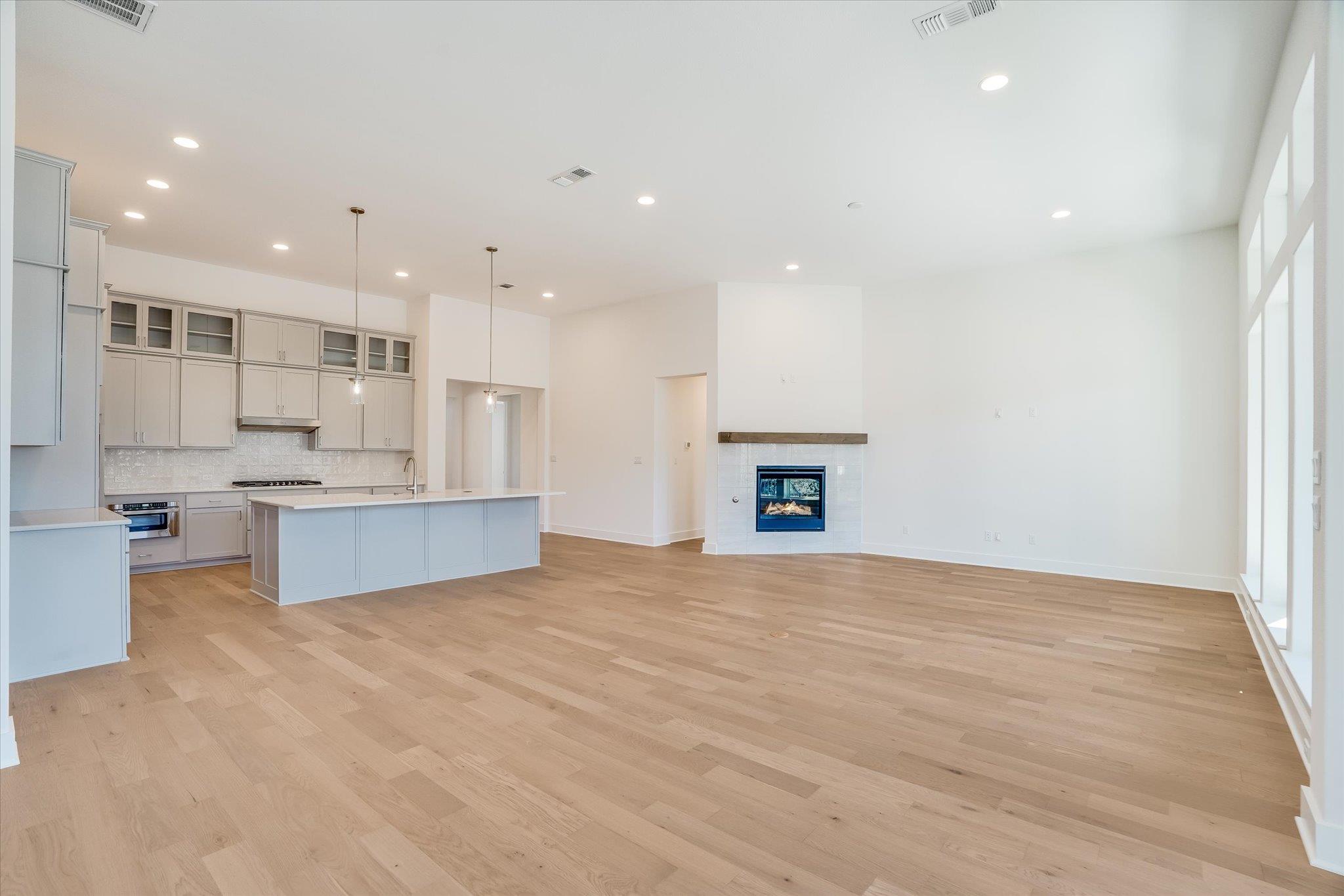 2813 Pale Branch Drive Leander TX 78641