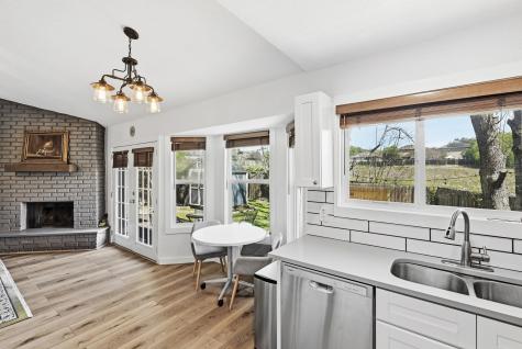 5610 Fence Row Austin TX 78744
