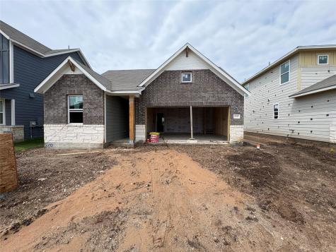 300 Willow Heights Drive Hutto TX 78634