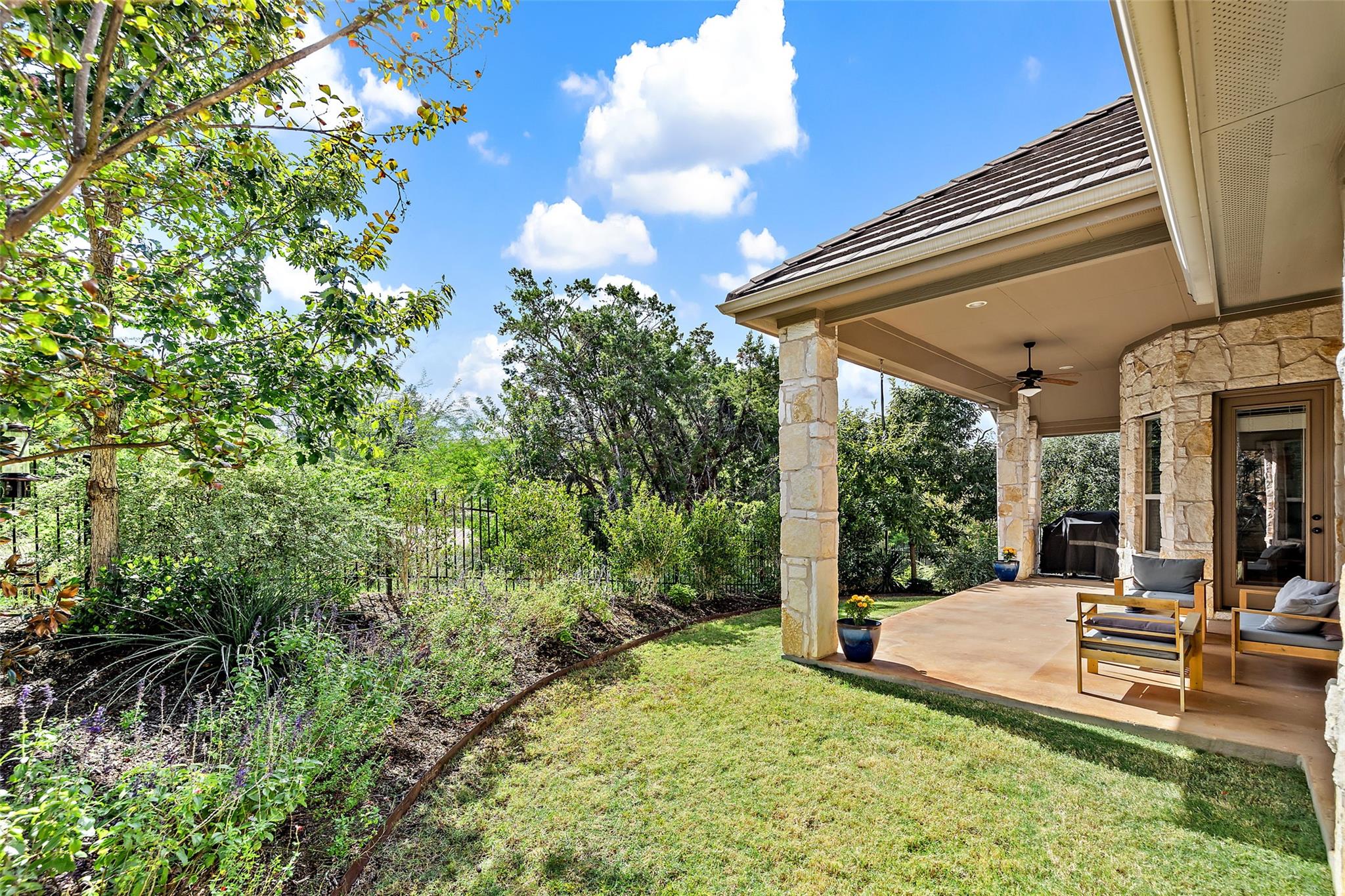 106 Maxwell Way Austin TX 78738