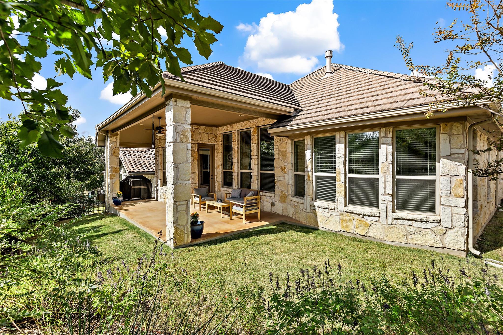 106 Maxwell Way Austin TX 78738