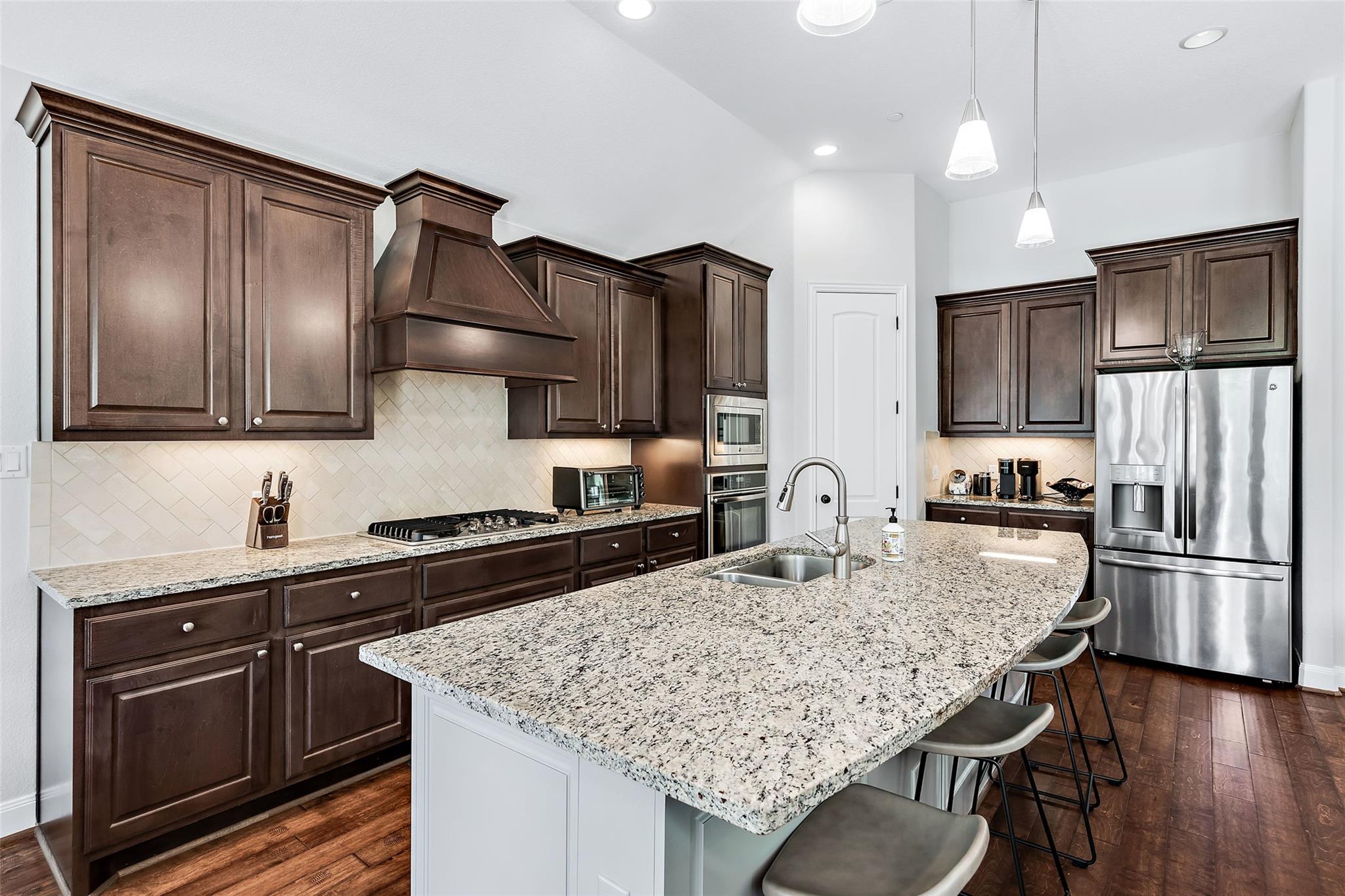 106 Maxwell Way Austin TX 78738