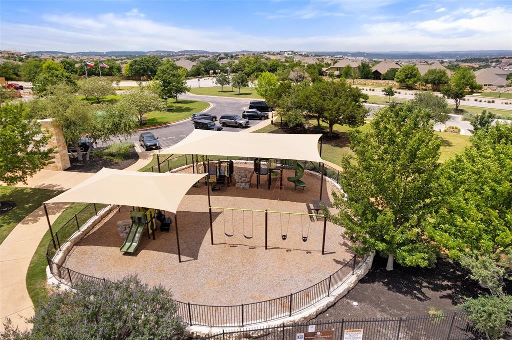 106 Maxwell Way Austin TX 78738