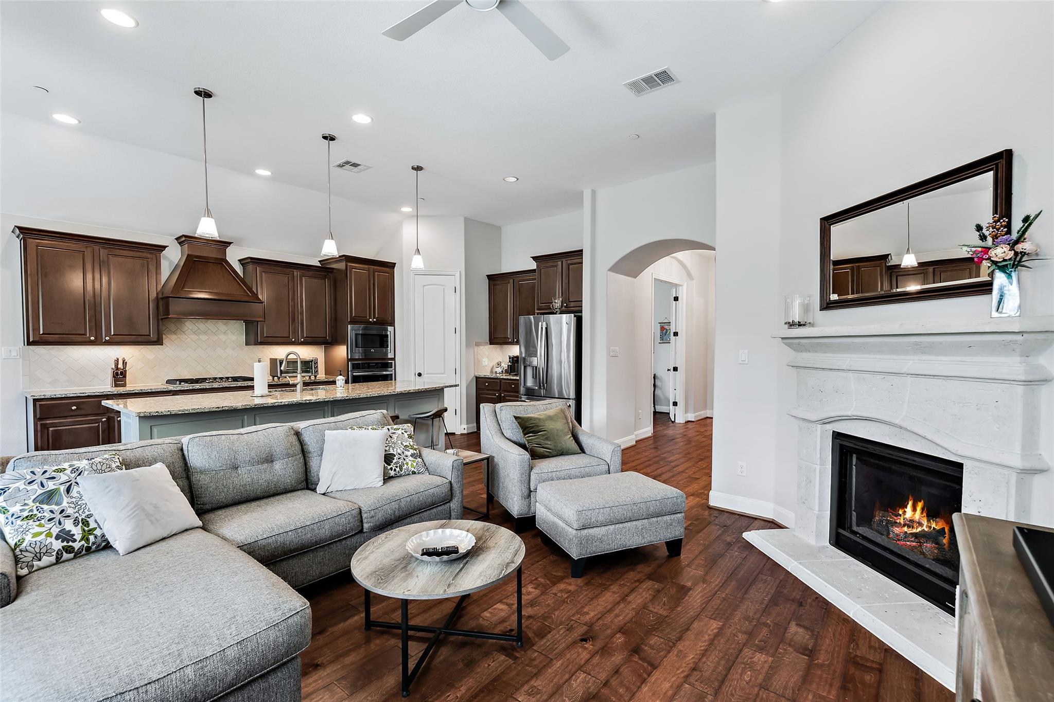 106 Maxwell Way Austin TX 78738