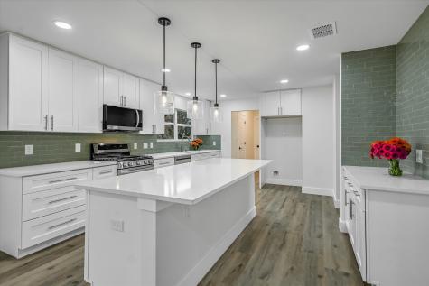 2704 Loyola Lane Austin TX 78723