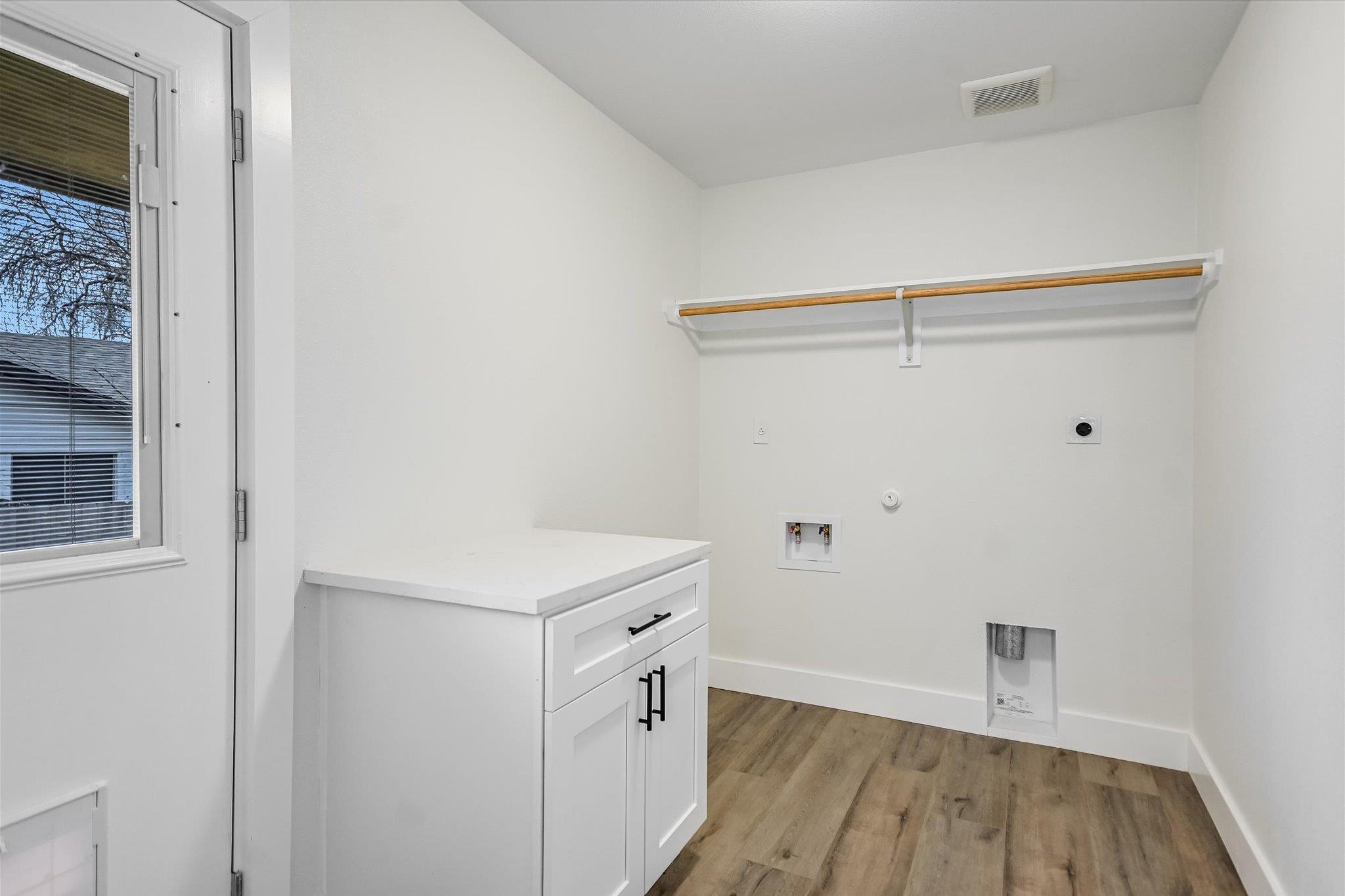 2704 Loyola Lane Austin TX 78723