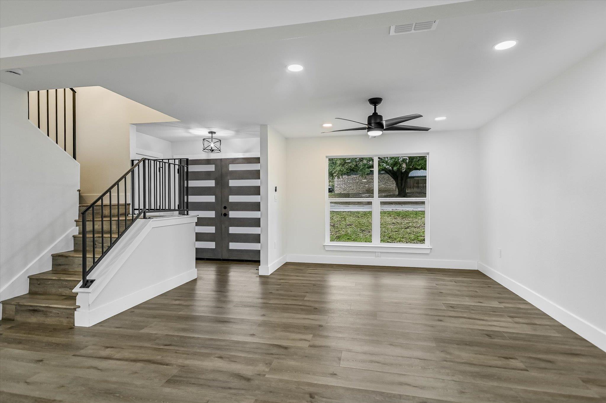2704 Loyola Lane Austin TX 78723