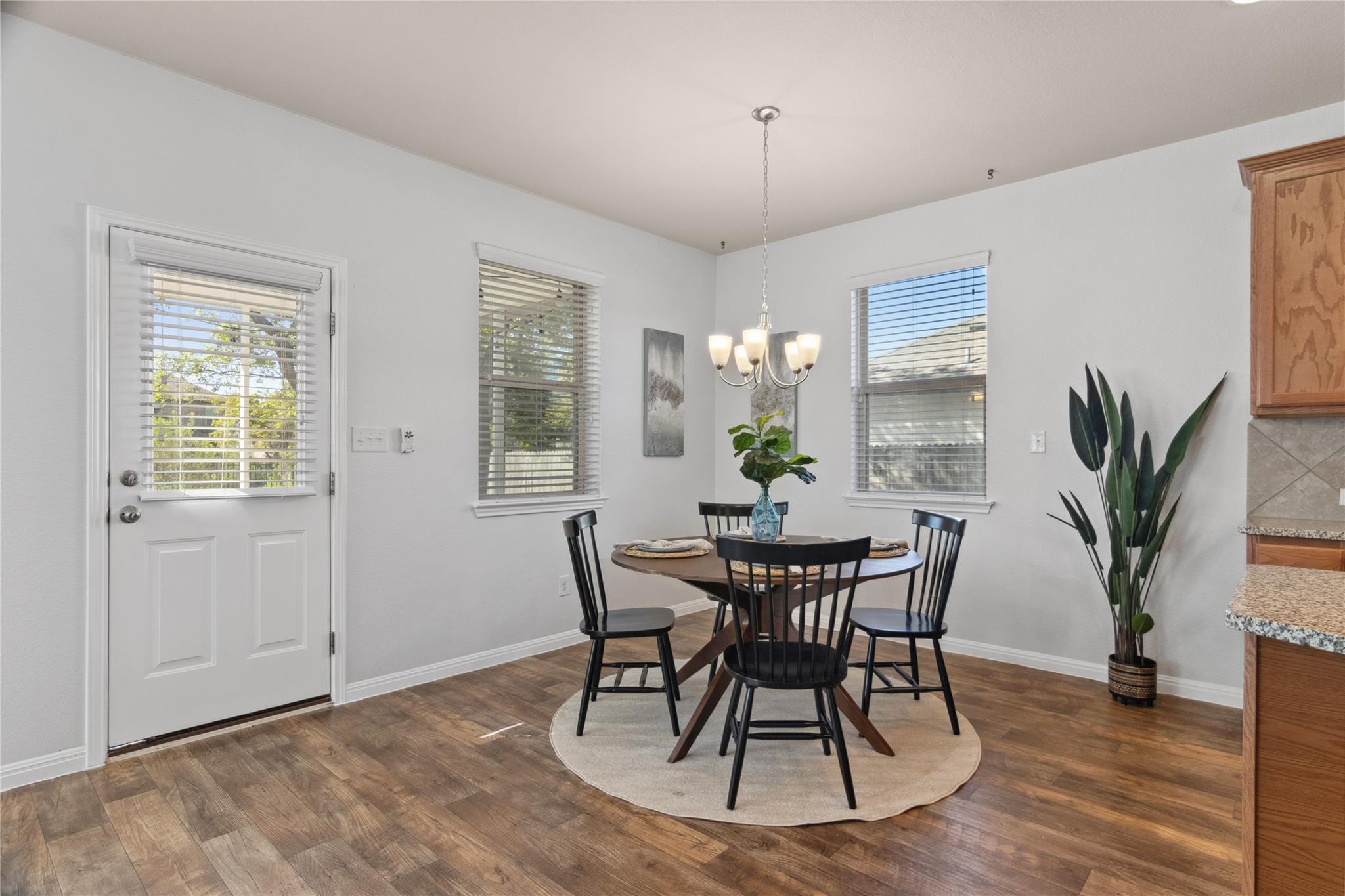 208 Callahan Lane Leander TX 78641