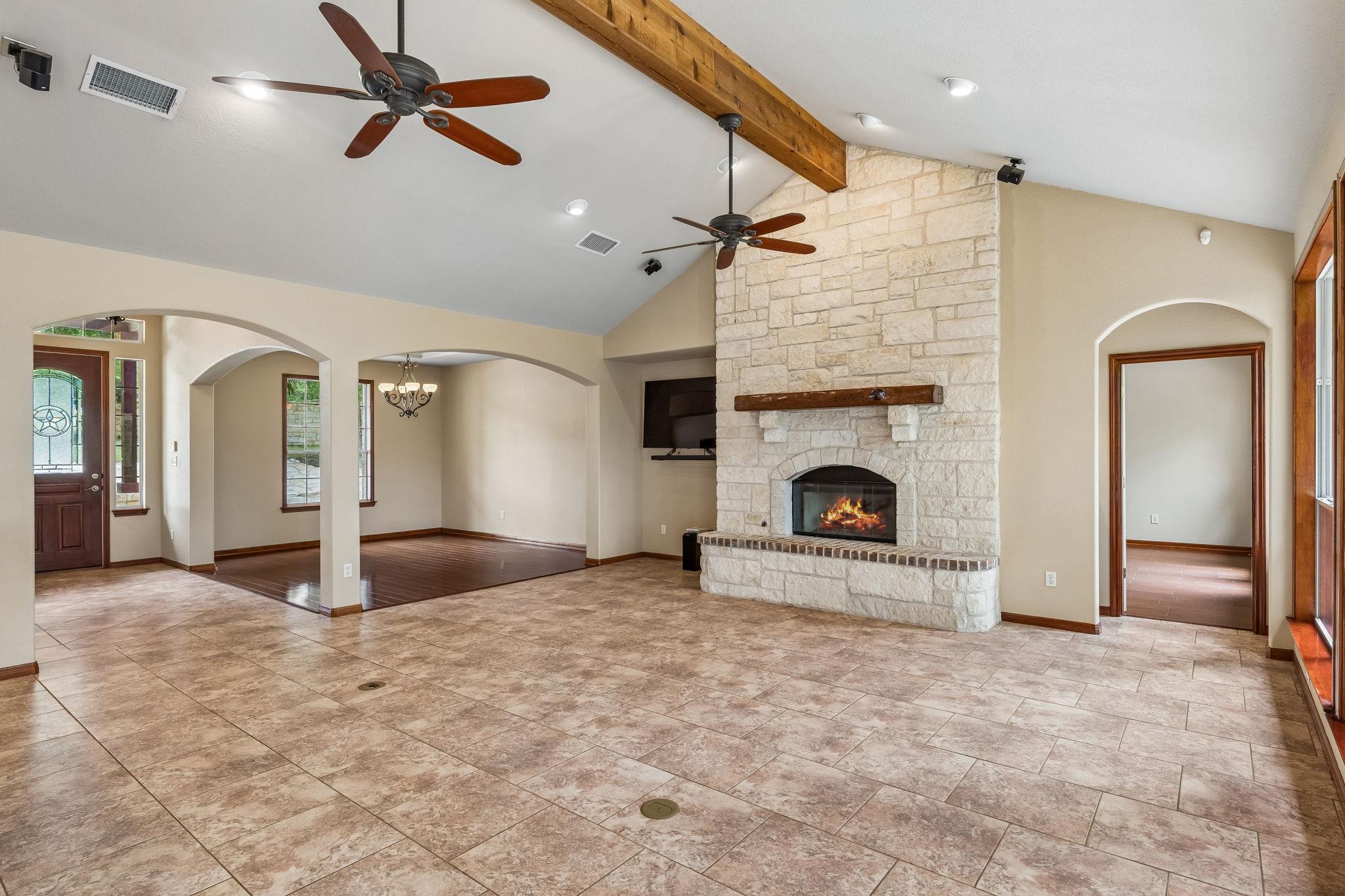 23621 Indian Divide Cove Spicewood TX 78669