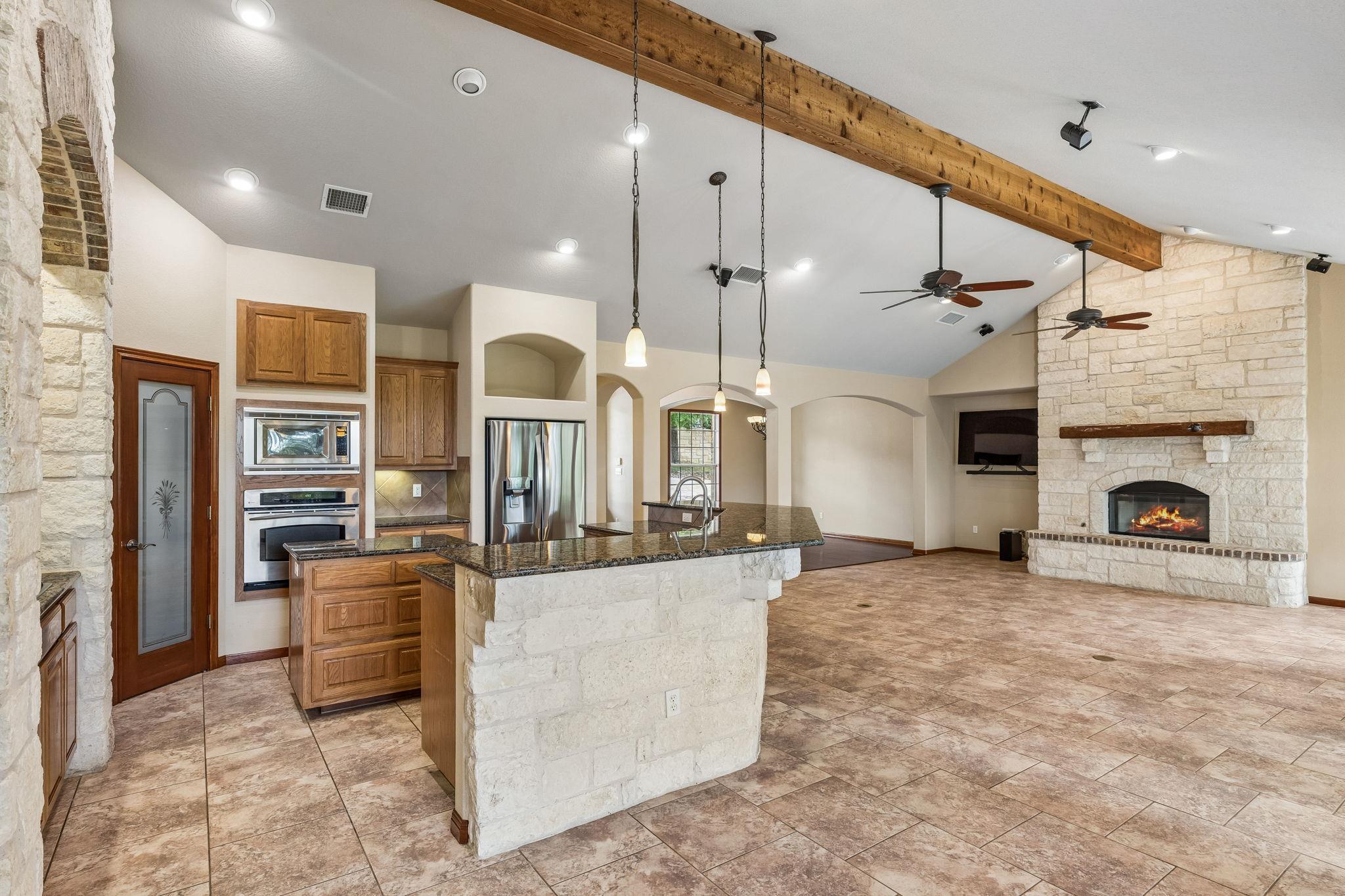 23621 Indian Divide Cove Spicewood TX 78669