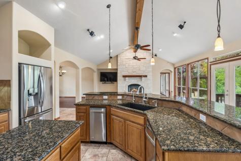 23621 Indian Divide Cove Spicewood TX 78669