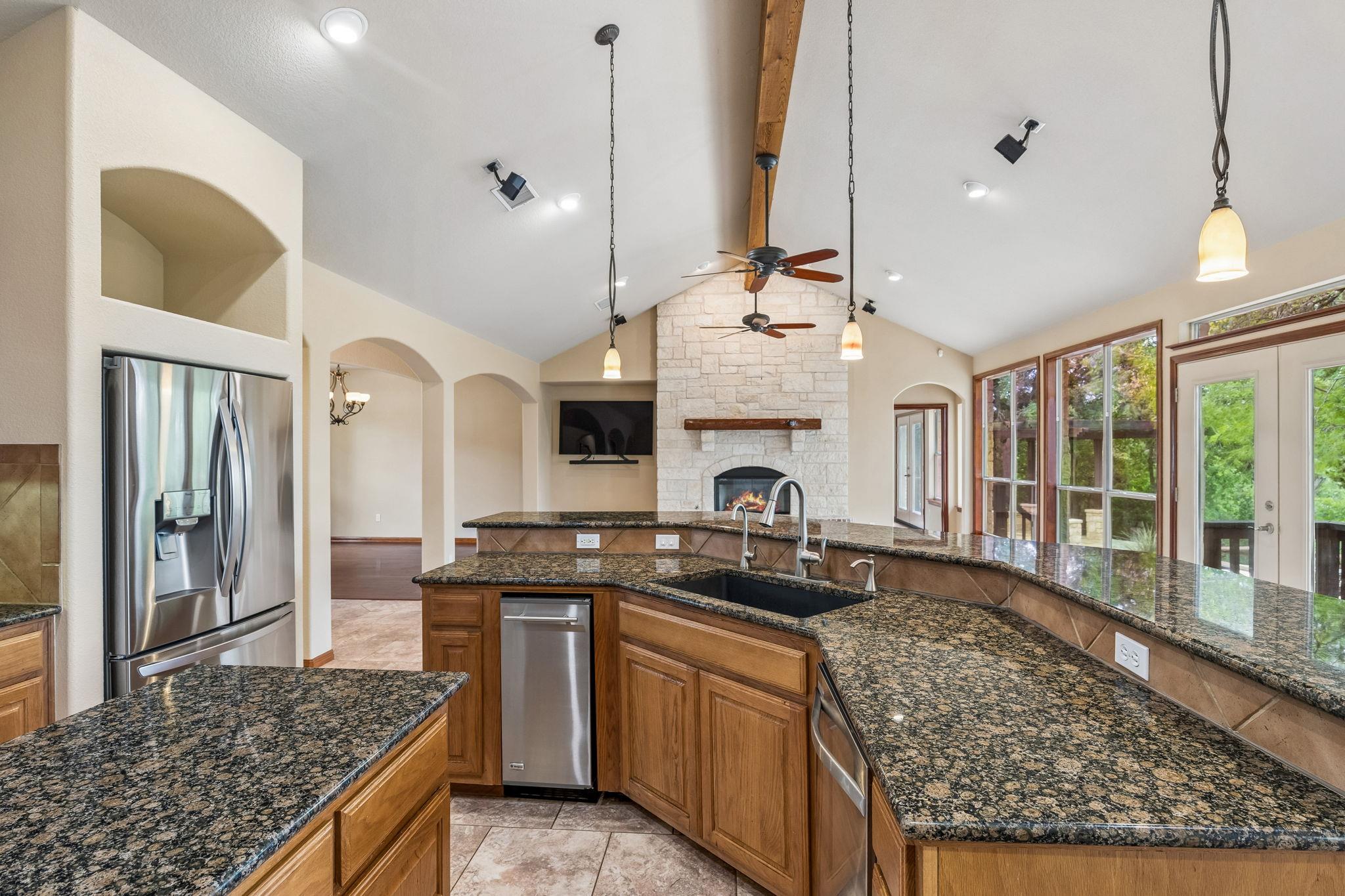 23621 Indian Divide Cove Spicewood TX 78669