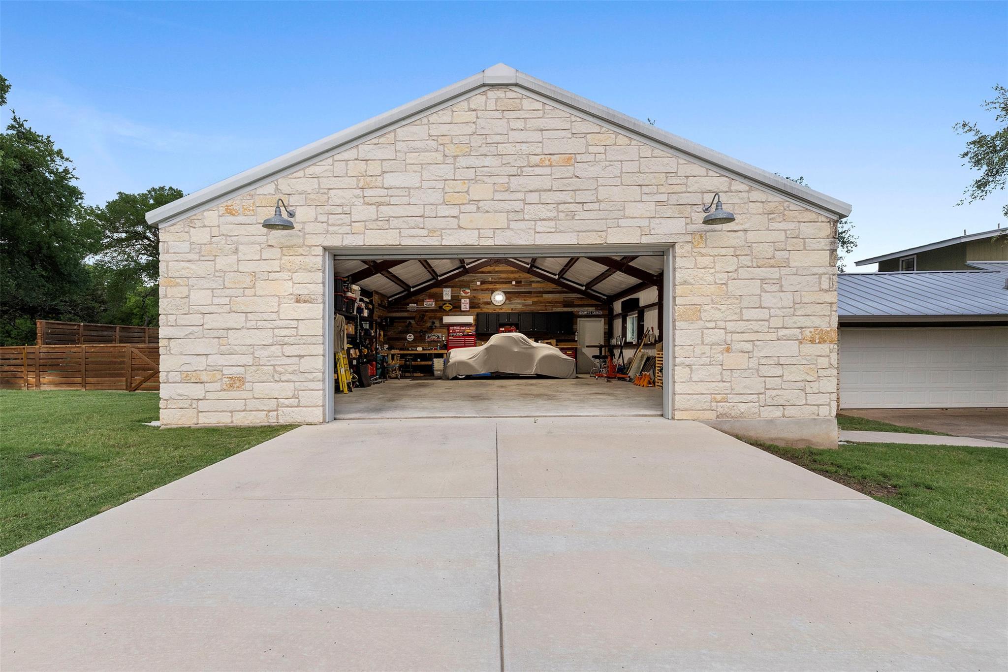 208 Willet Drive Buda TX 78610