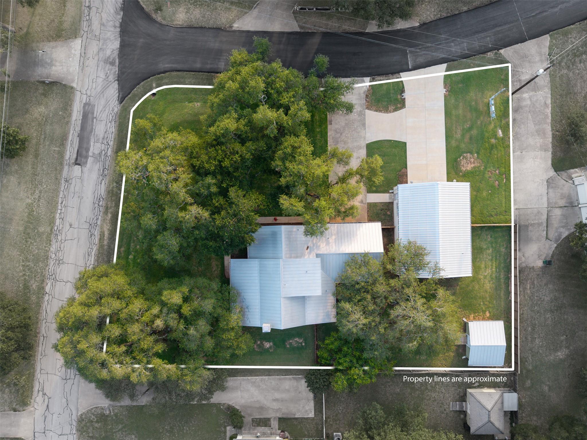 208 Willet Drive Buda TX 78610