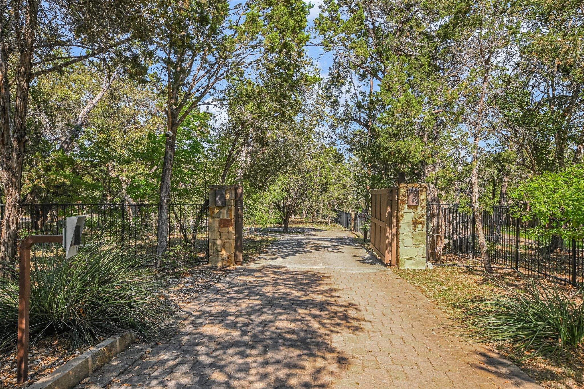 5711 Pool Canyon Cove Austin TX 78734