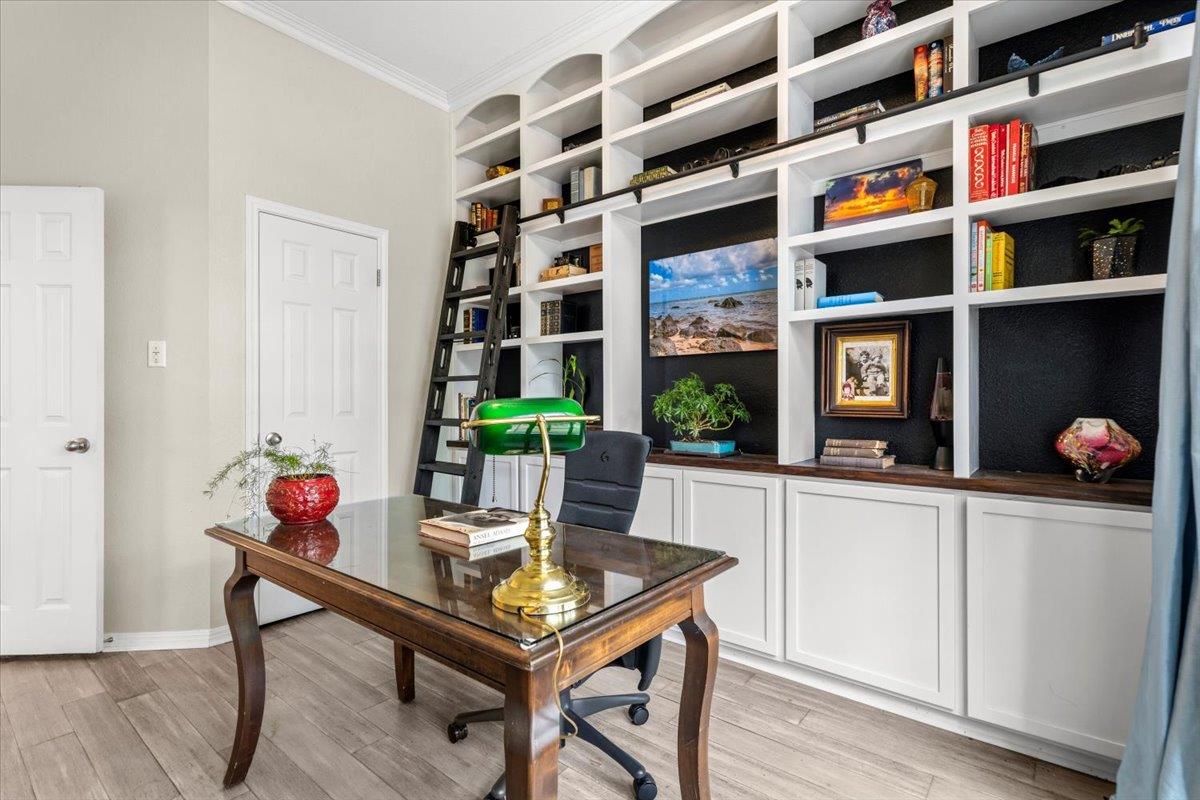 12811 Mcnelly Trail Austin TX 78732