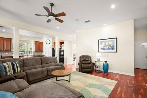 1543 Weiskopf Loop Round Rock TX 78664