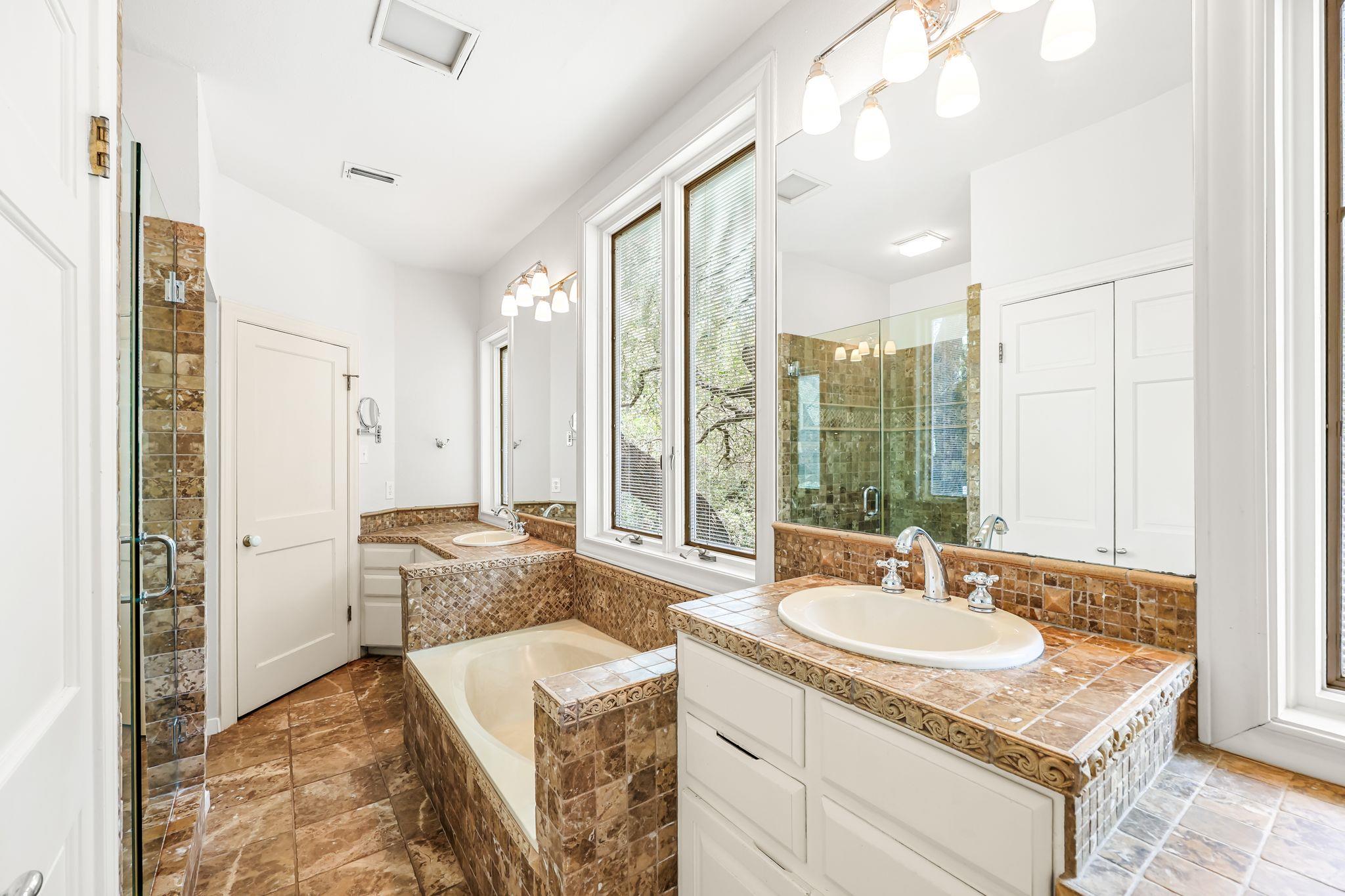 4306 Bennedict Lane Austin TX 78746