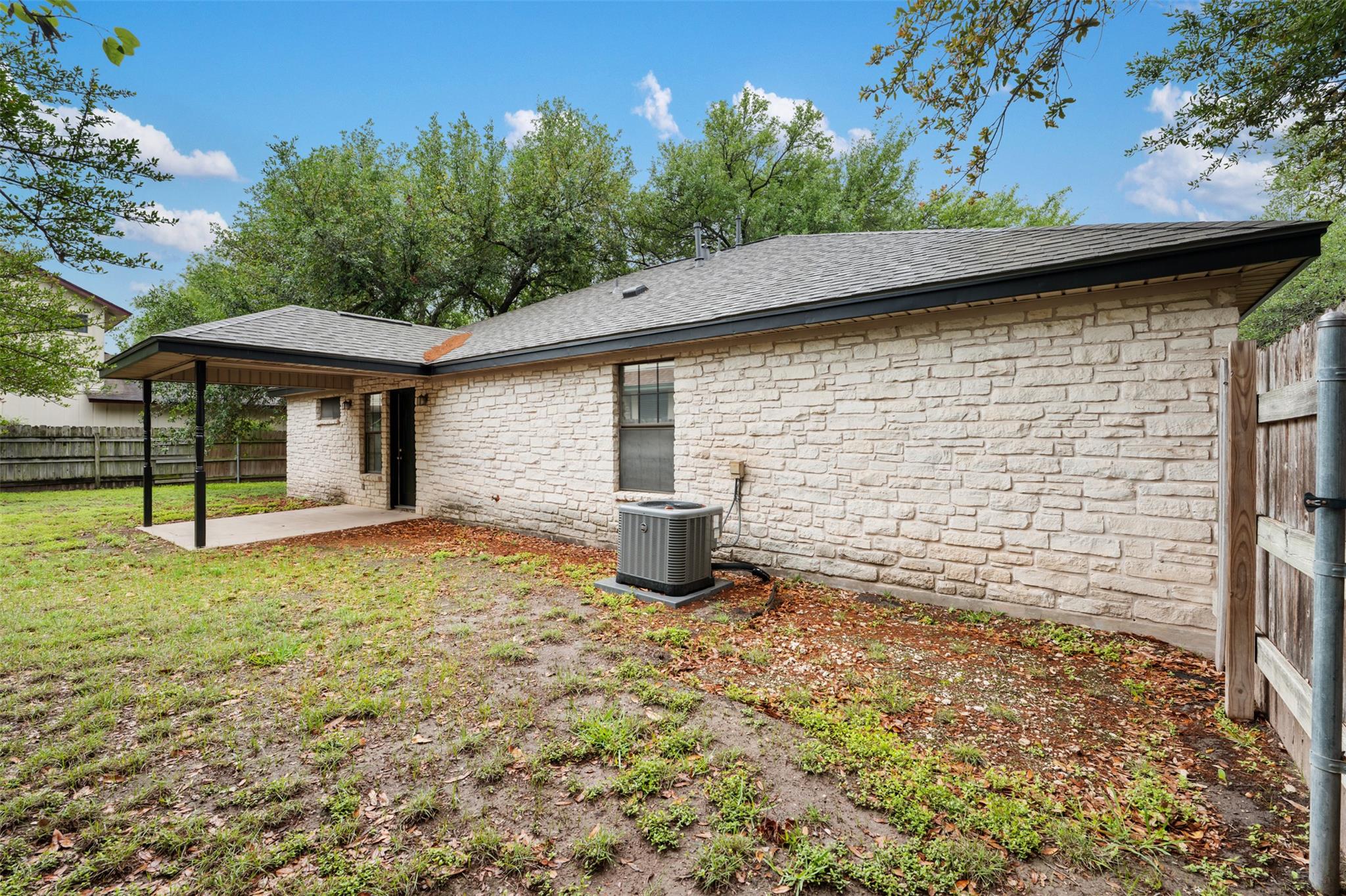 2306 Alimony Cove Austin TX 78727