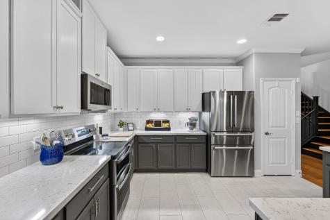 408 Kissing Oak Drive Austin TX 78748