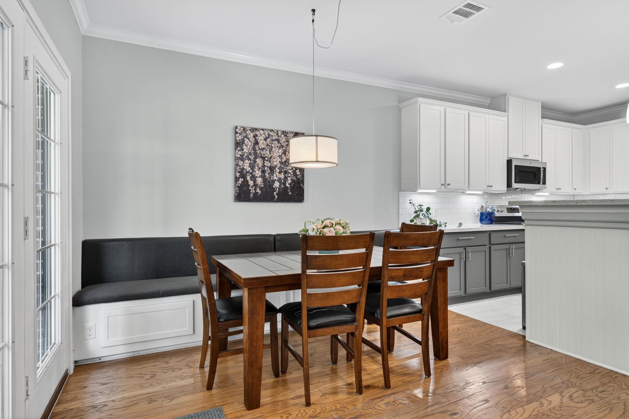 408 Kissing Oak Drive Austin TX 78748