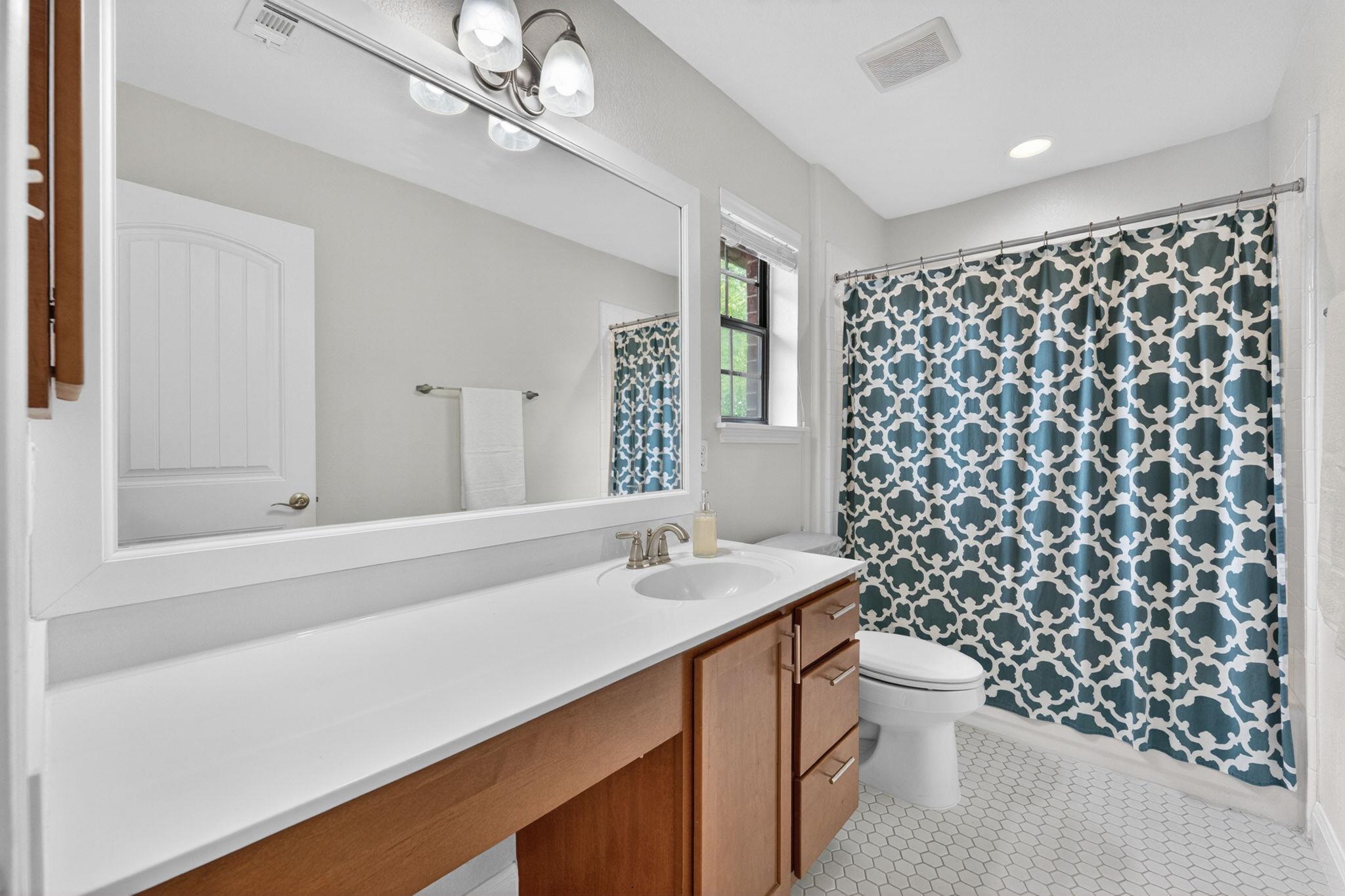 408 Kissing Oak Drive Austin TX 78748