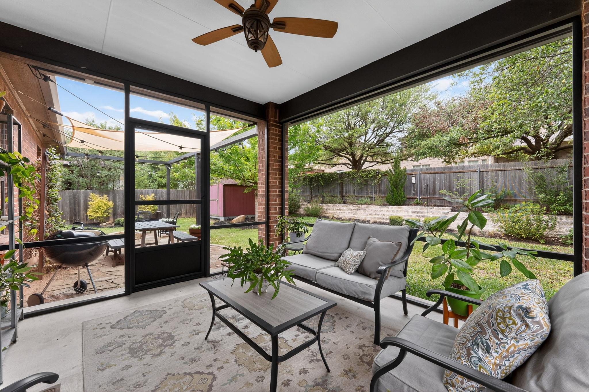 408 Kissing Oak Drive Austin TX 78748
