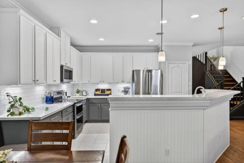 408 Kissing Oak Drive Austin TX 78748