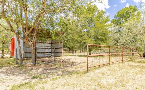 4459 Pettytown Road Dale TX 78616