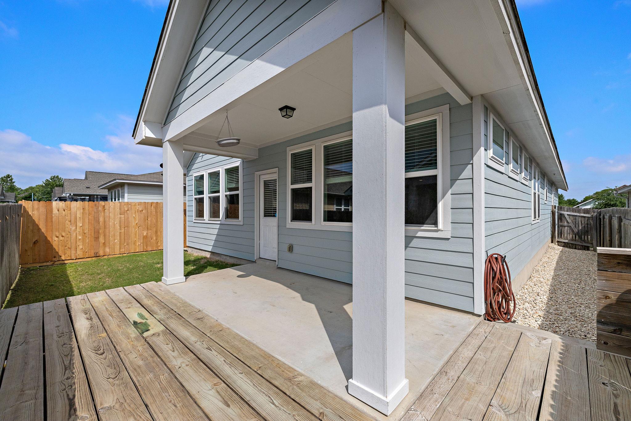 316 E Broade Street Leander TX 78641