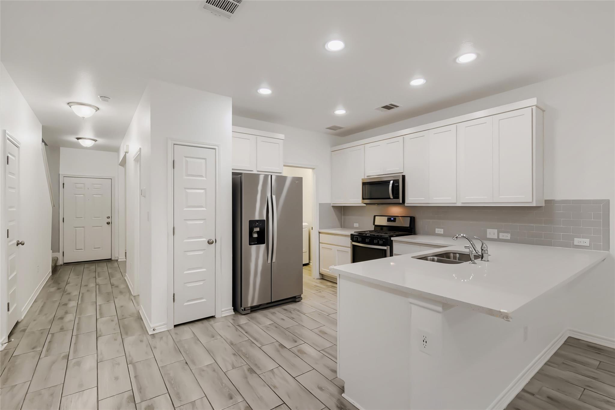 1728 Artesian Springs Crossing Leander TX 78641