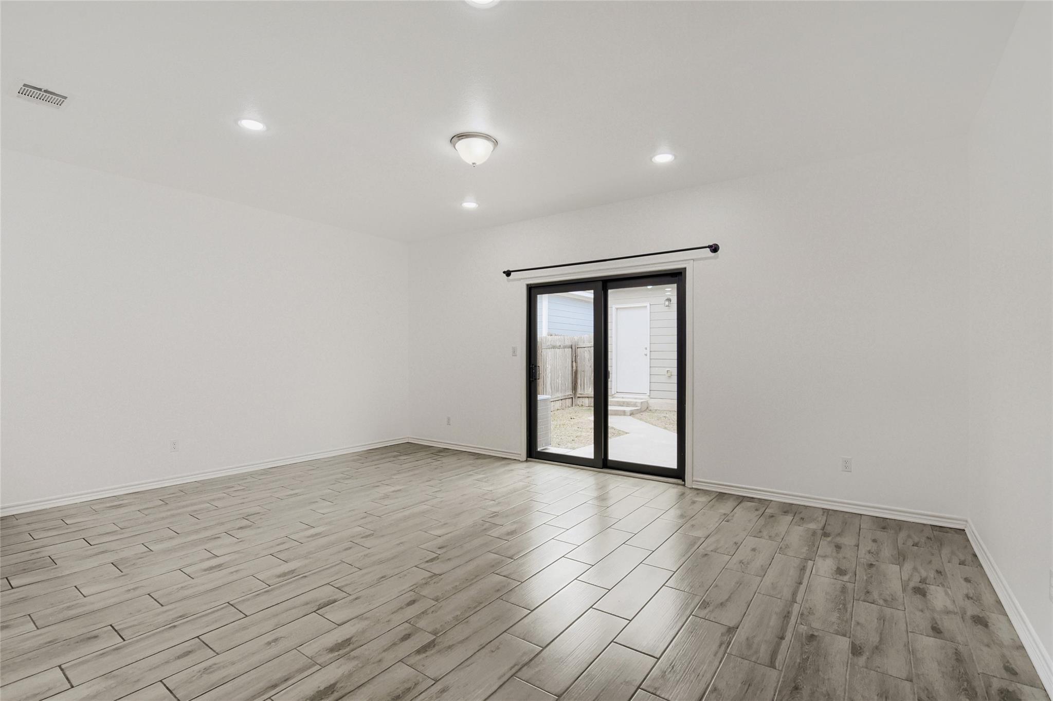 1728 Artesian Springs Crossing Leander TX 78641