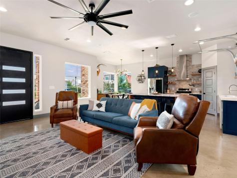 1136 Hauptstrasse New Braunfels TX 78130