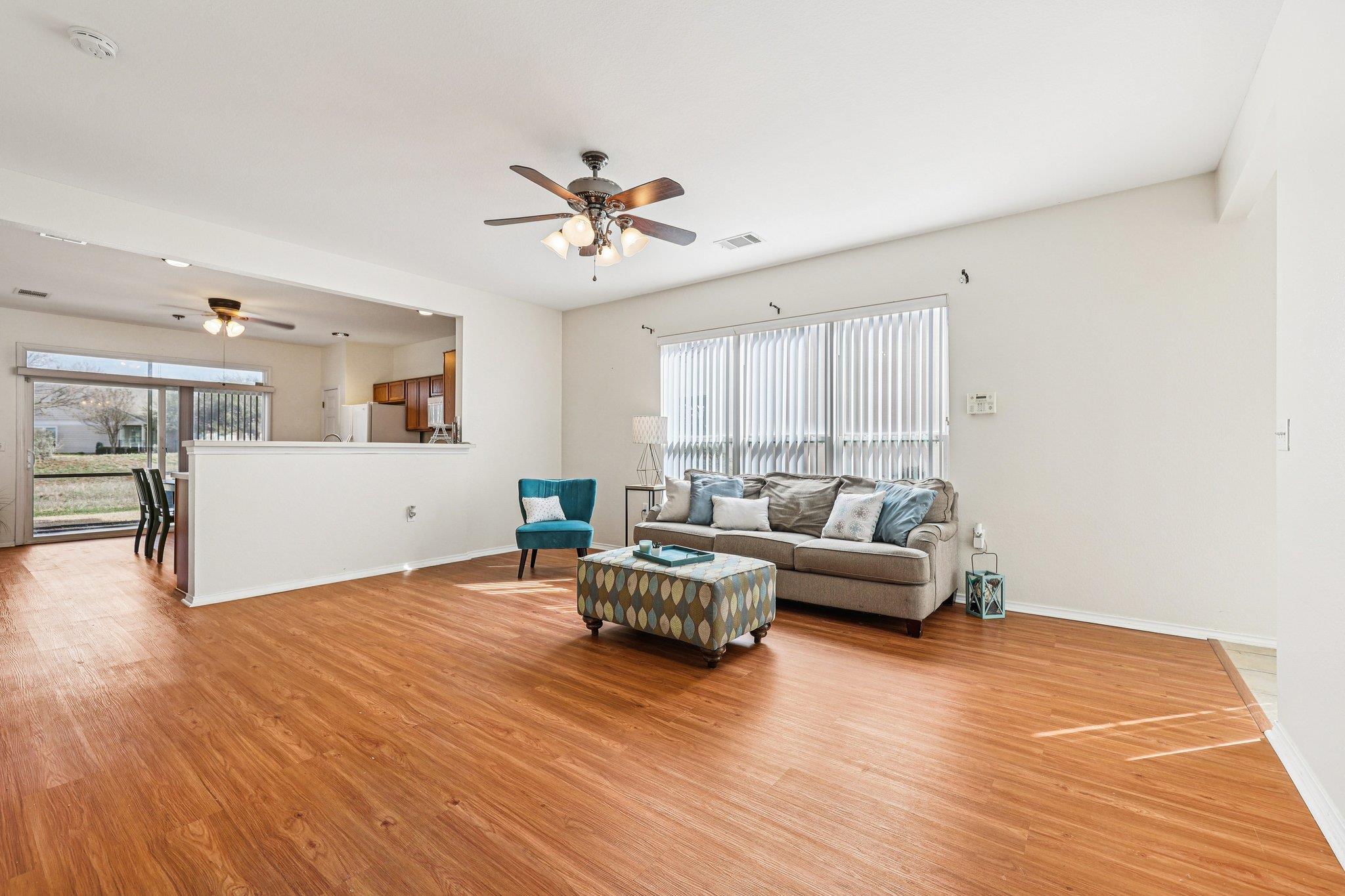 323 Crockett Loop Georgetown TX 78633
