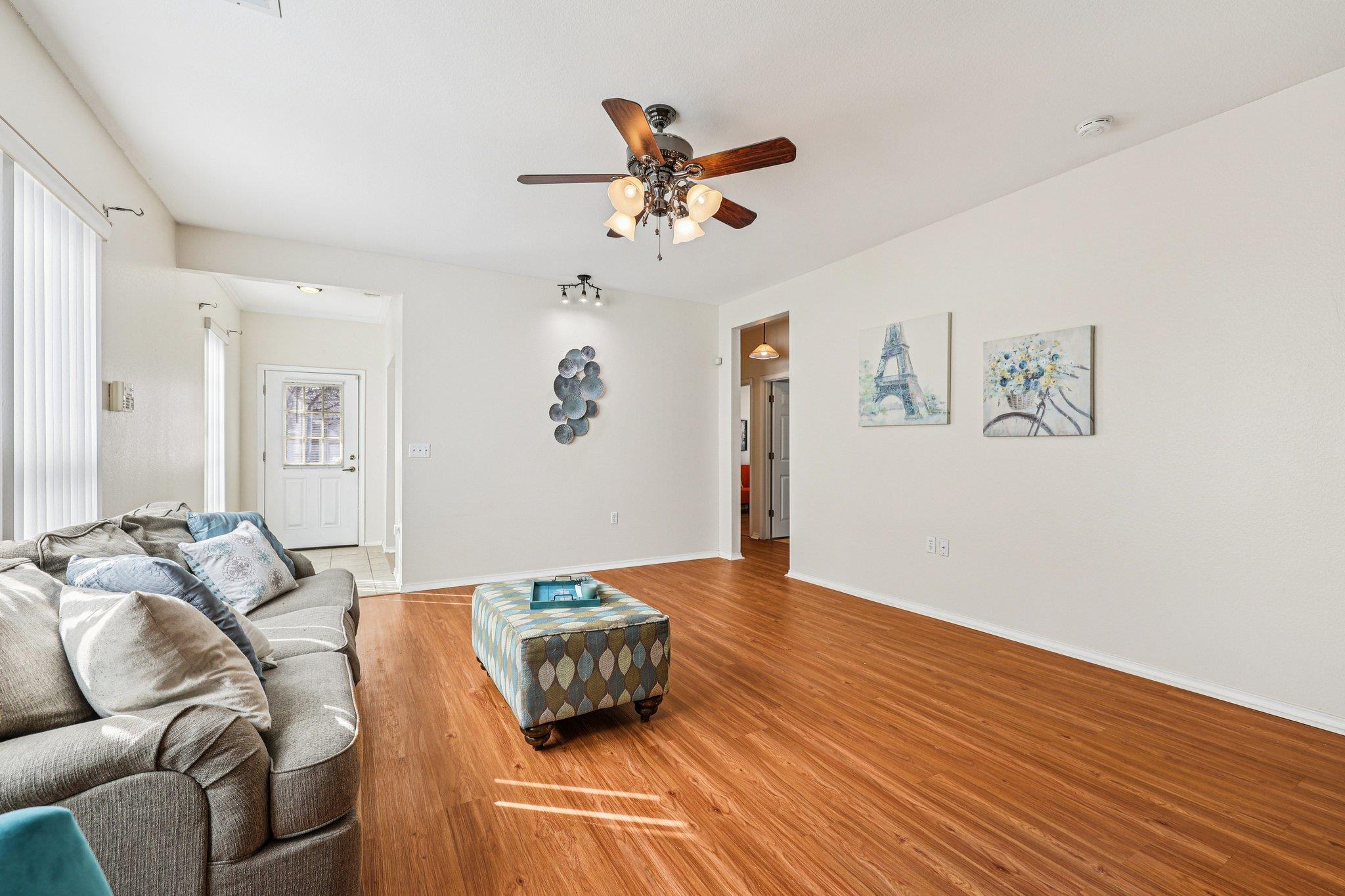 323 Crockett Loop Georgetown TX 78633