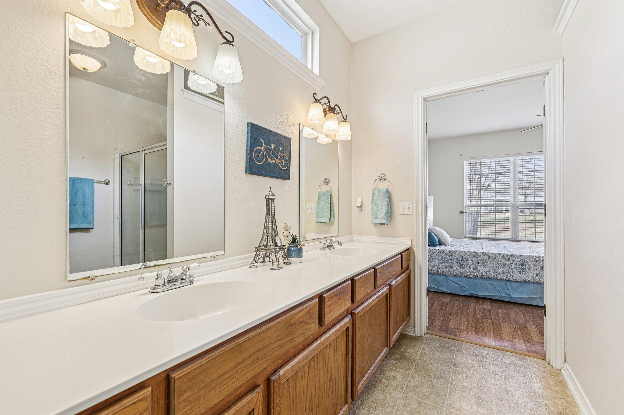 323 Crockett Loop Georgetown TX 78633