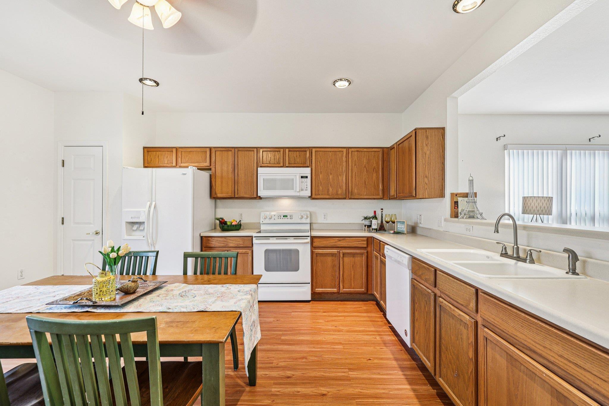 323 Crockett Loop Georgetown TX 78633