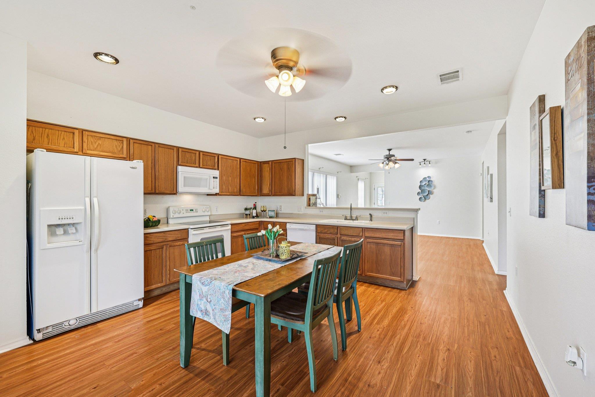 323 Crockett Loop Georgetown TX 78633