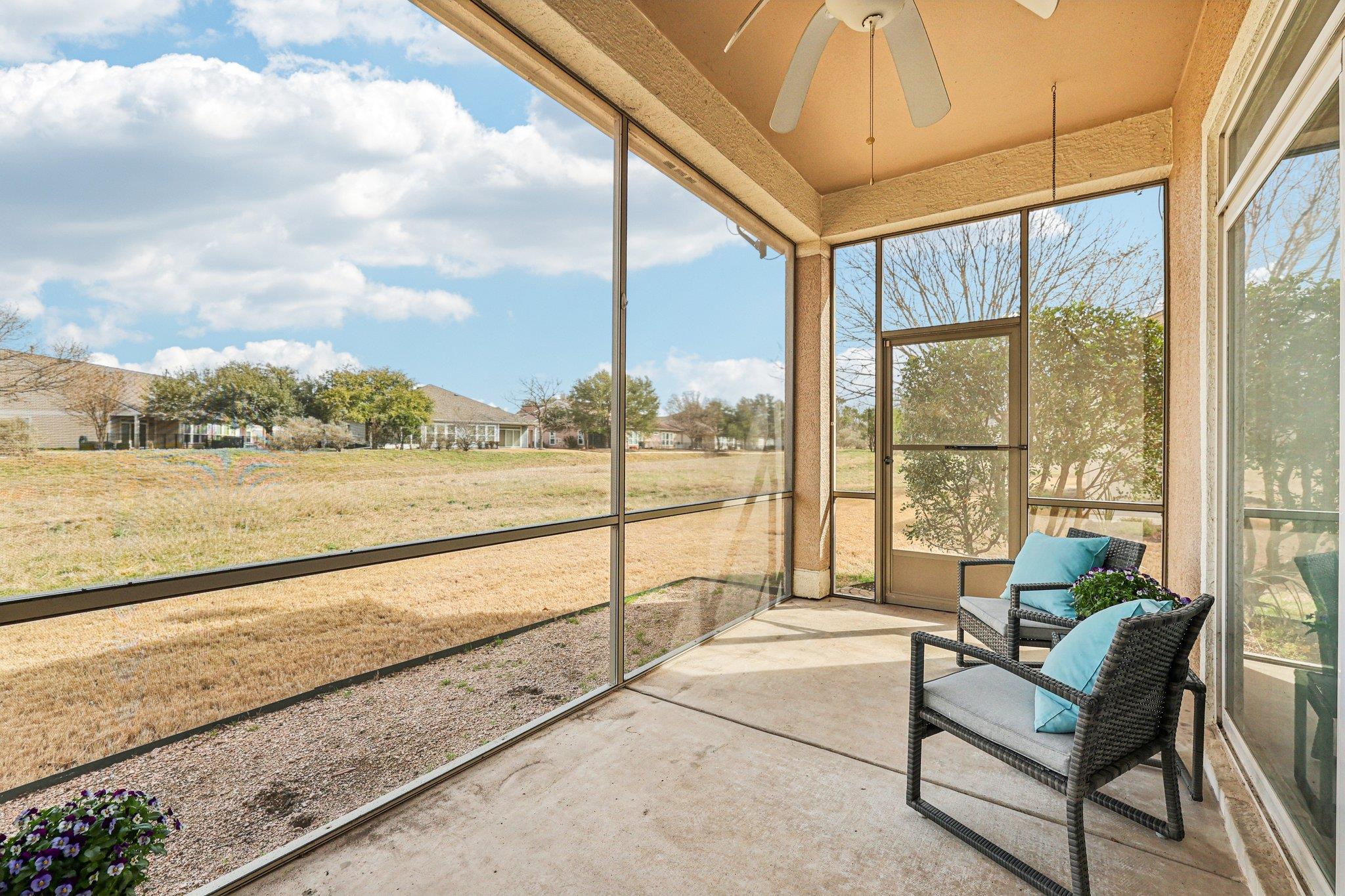323 Crockett Loop Georgetown TX 78633