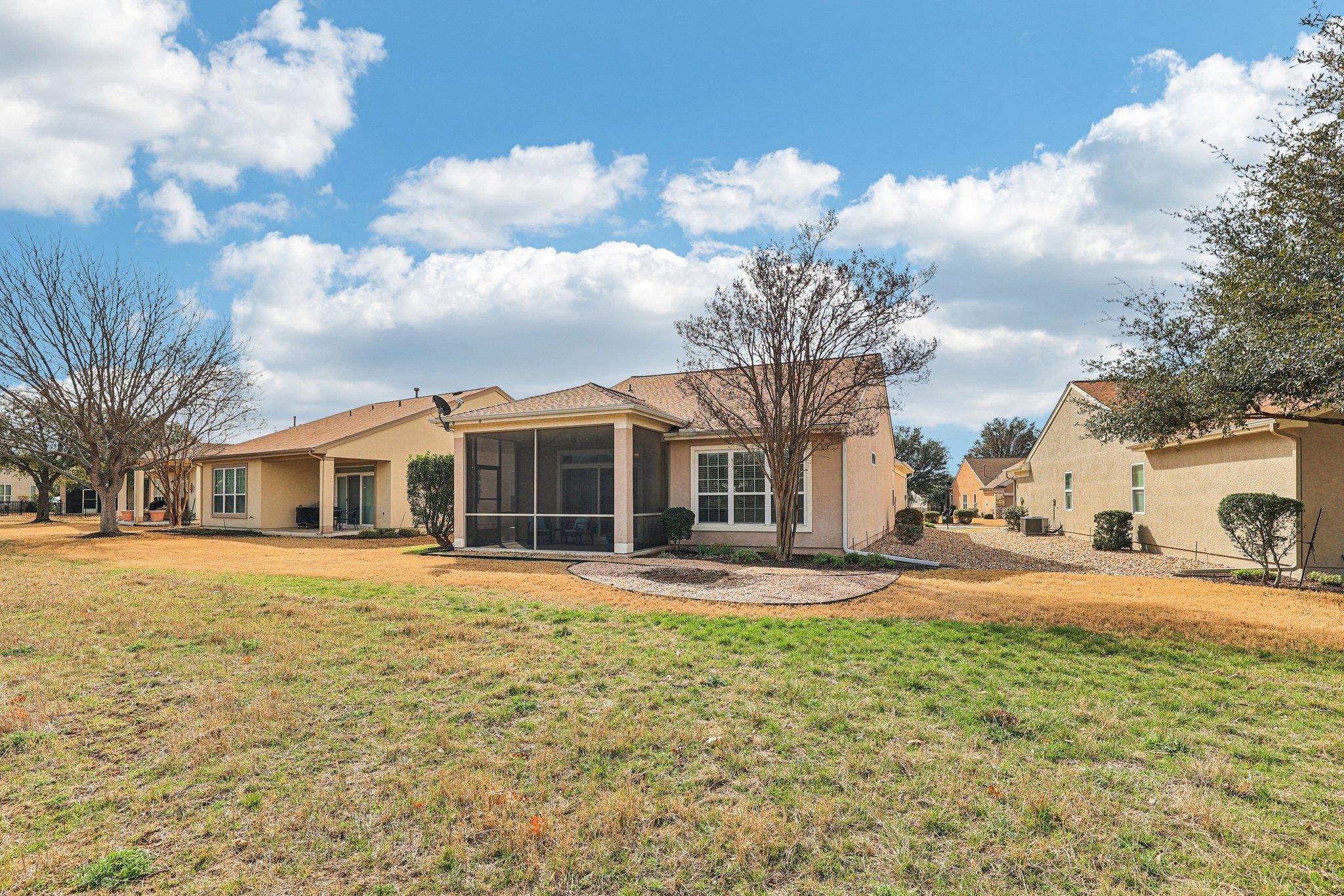 323 Crockett Loop Georgetown TX 78633
