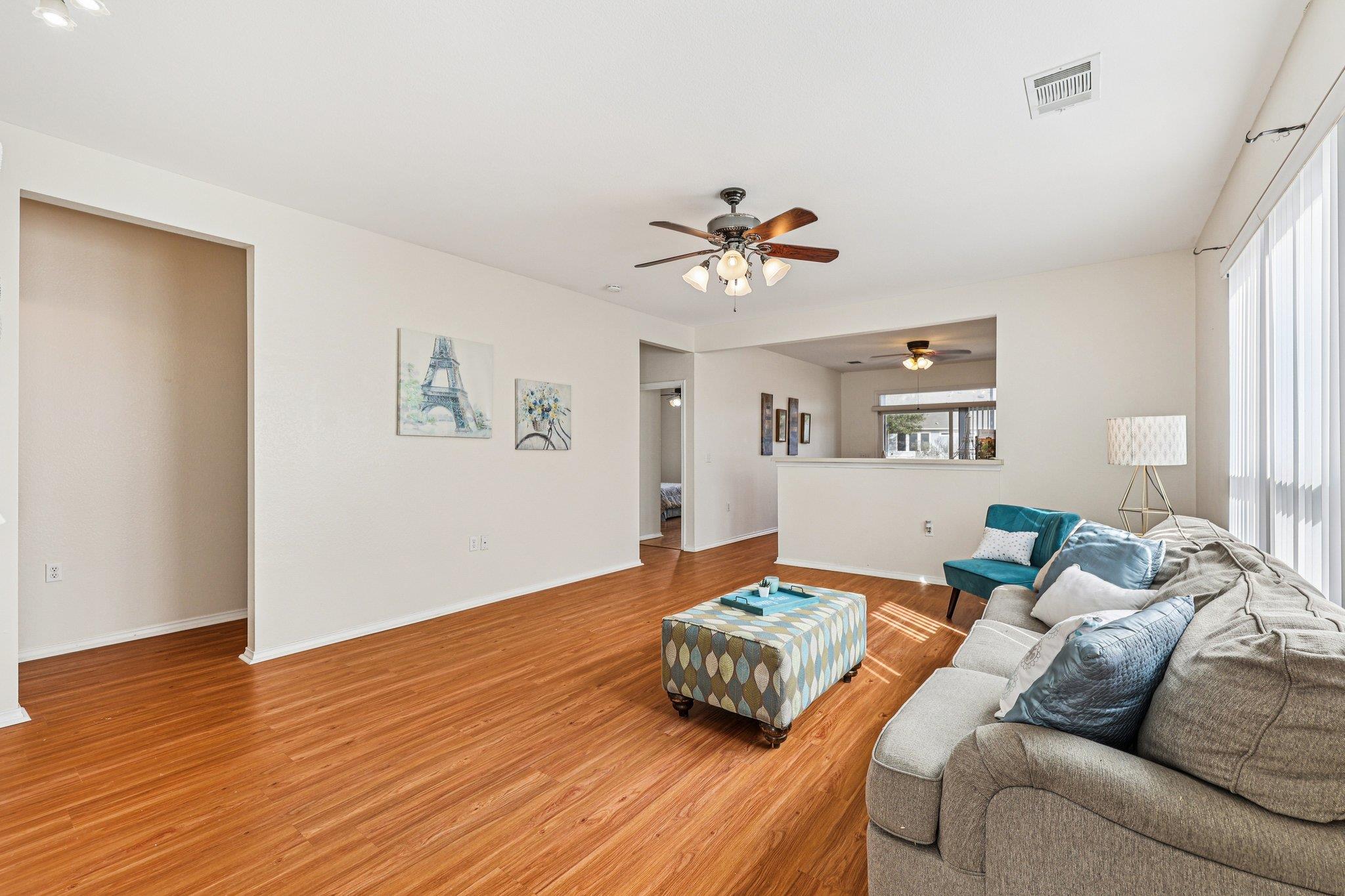 323 Crockett Loop Georgetown TX 78633