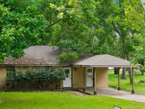 302 Harris Street Smithville TX 78957